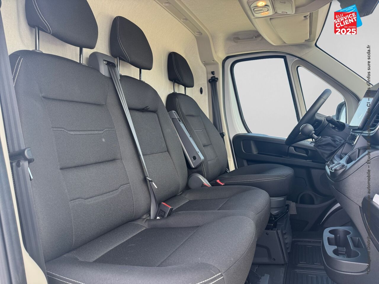 Véhicule d'occasion TOYOTA PROACE MAX FG L2H2 3.3 140CH DOUBLE START PACK CONFORT NG24 chez Toyota Verdun