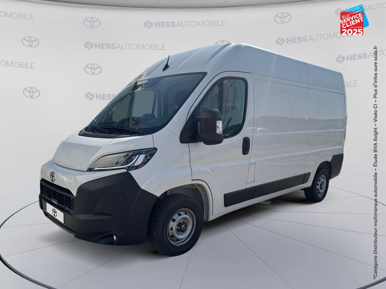 Véhicule d'occasion TOYOTA PROACE MAX FG L2H2 3.3 140CH DOUBLE START PACK CONFORT NG24 chez Toyota Verdun