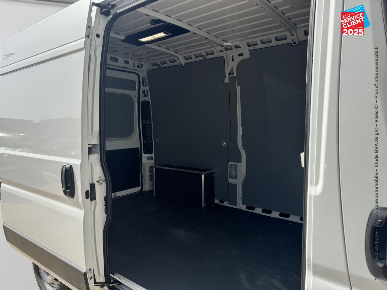 Véhicule d'occasion TOYOTA PROACE MAX FG L2H2 3.3 140CH DOUBLE START PACK CONFORT NG24 chez Toyota Verdun