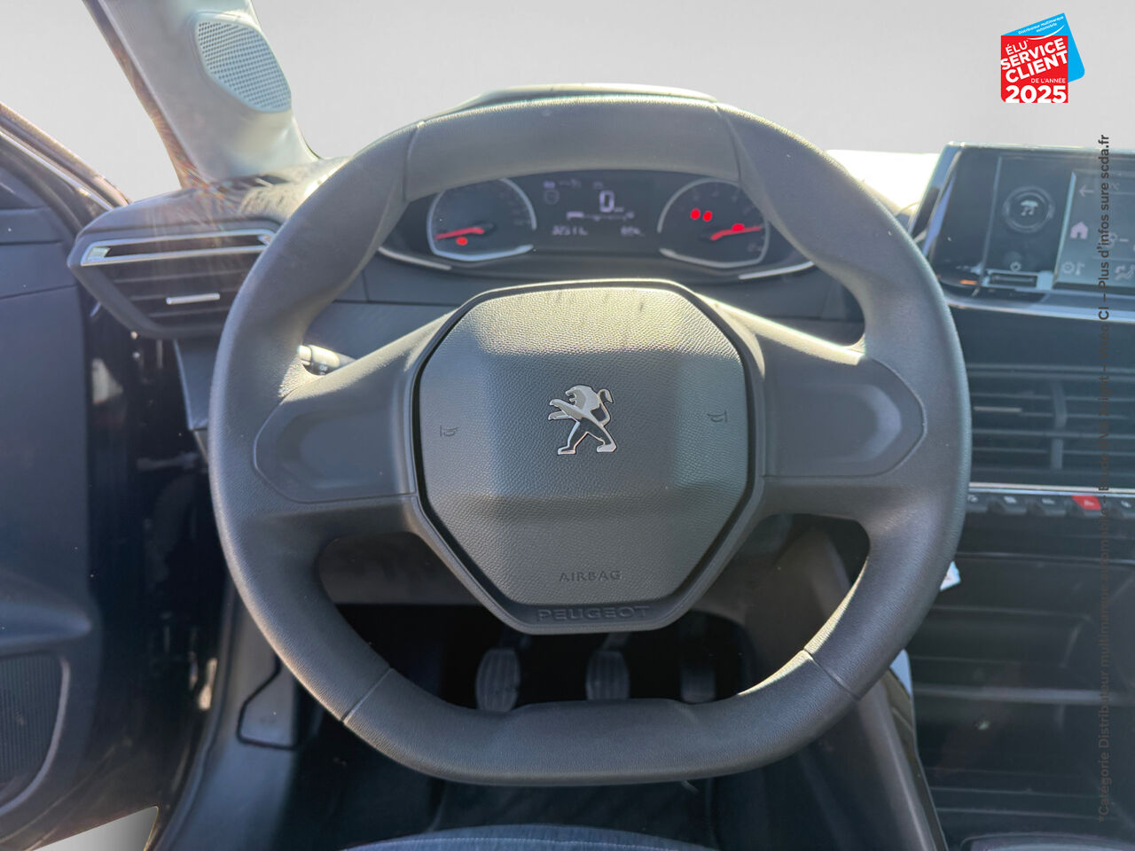 Véhicule d'occasion PEUGEOT 208 1.2 PURETECH 75CH SS LIKE chez Toyota Thionville