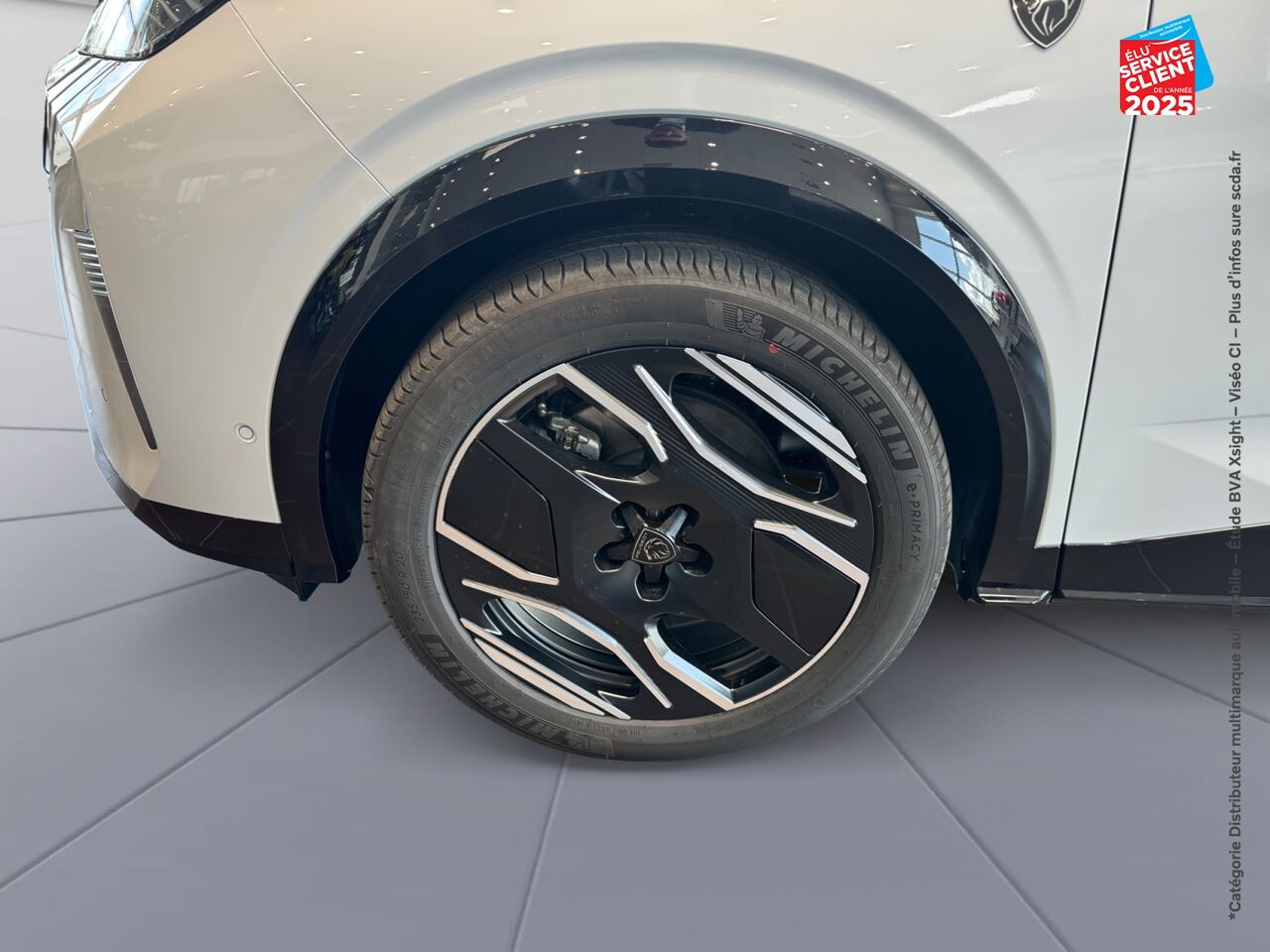 Véhicule d'occasion PEUGEOT 3008 ELECTRIQUE 210CH BATTERIE 73 KWH GT SIEGE CHAUF VOLANT CHAUF CAMERA GPS chez Dacia Montbéliard