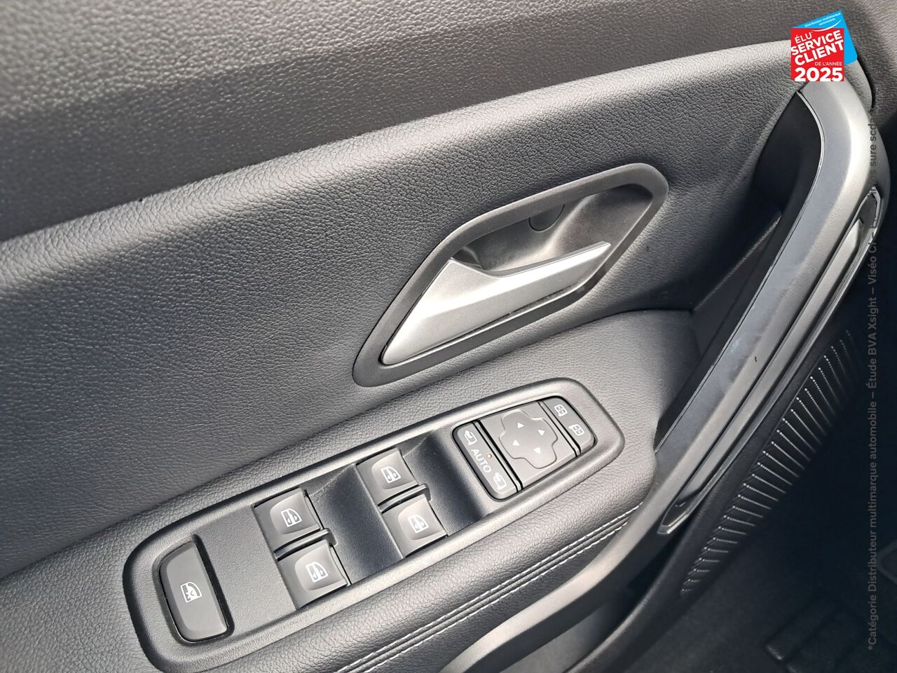Véhicule d'occasion DACIA DUSTER 1.3 TCE 150CH FAP JOURNEY 4X2 EDC chez Opel Bar le Duc