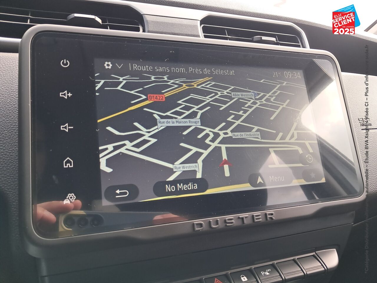Véhicule d'occasion DACIA DUSTER 1.3 TCE 150CH FAP JOURNEY 4X2 EDC chez Opel Bar le Duc