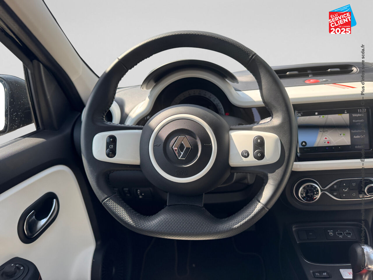 Véhicule d'occasion RENAULT TWINGO E-TECH ELECTRIC TECHNO R80 ACHAT INTEGRAL chez Renault Sélestat