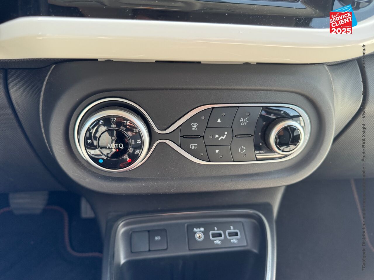 Véhicule d'occasion RENAULT TWINGO E-TECH ELECTRIC TECHNO R80 ACHAT INTEGRAL chez Renault Sélestat