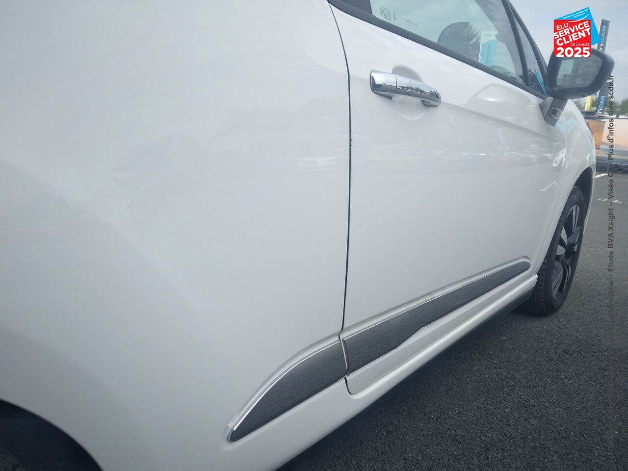 Véhicule d'occasion DS DS 3 PURETECH 82CH SO CHIC chez BMW Pontarlier