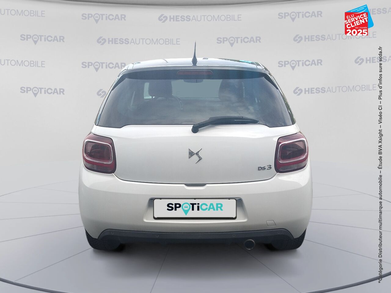 Véhicule d'occasion DS DS 3 PURETECH 82CH SO CHIC chez BMW Pontarlier