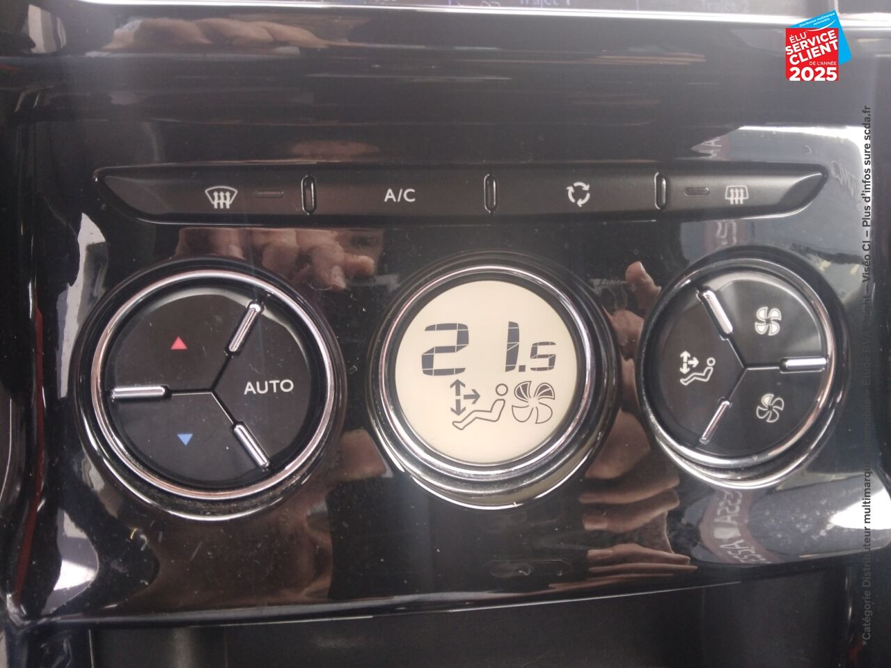 Véhicule d'occasion DS DS 3 PURETECH 82CH SO CHIC chez BMW Pontarlier