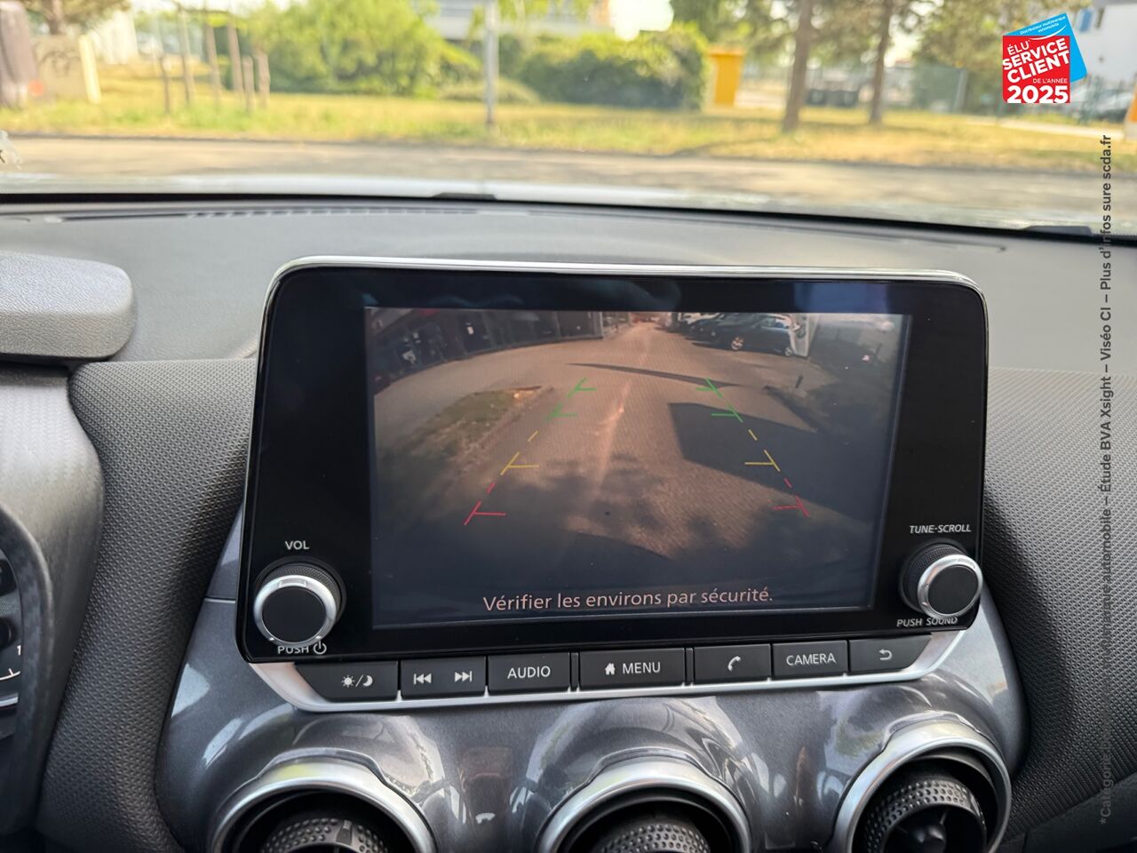 Véhicule d'occasion NISSAN JUKE 1.0 DIG-T 117CH ACENTA CAMERA chez Renault Sélestat