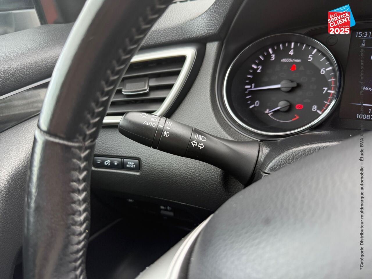 Véhicule d'occasion NISSAN QASHQAI 1.2 DIG-T 115CH N-CONNECTA TPANO GPS CAMERA chez Nissan Qashqai occasion