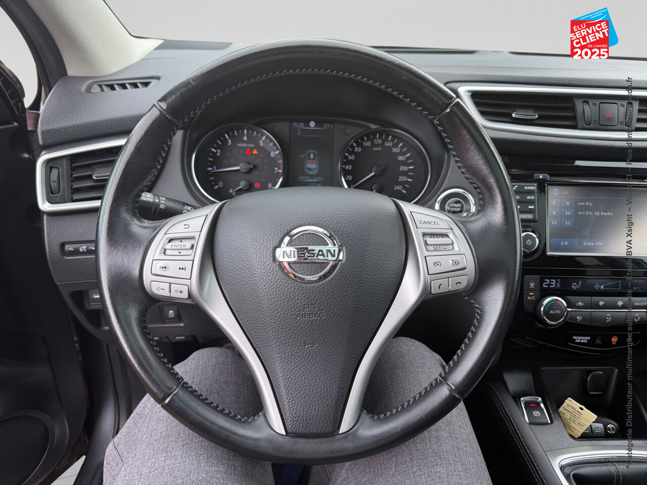 Véhicule d'occasion NISSAN QASHQAI 1.2 DIG-T 115CH N-CONNECTA TPANO GPS CAMERA chez Nissan Qashqai occasion