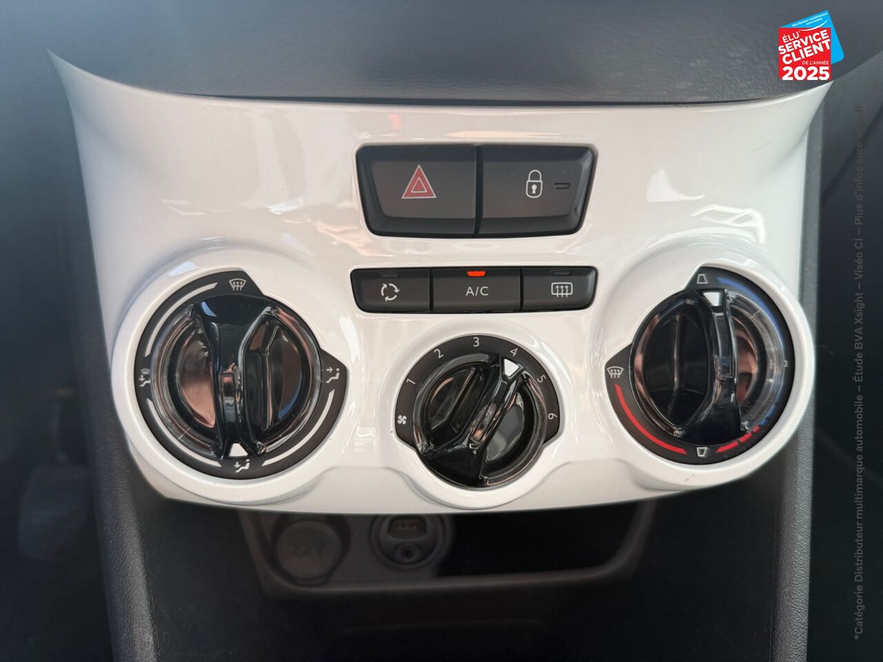 Véhicule d'occasion PEUGEOT 208 1.2 PURETECH 68CH LIKE 5P chez Toyota Sarreguemines