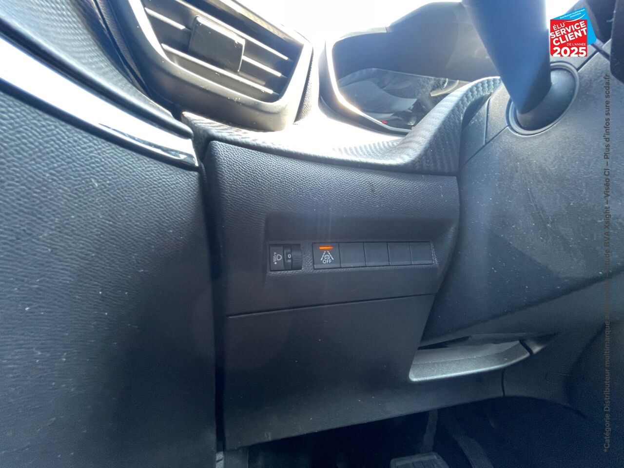 Véhicule d'occasion PEUGEOT 208 1.2 PURETECH 100CH SS STYLE EAT8 chez Toyota Bar le Duc