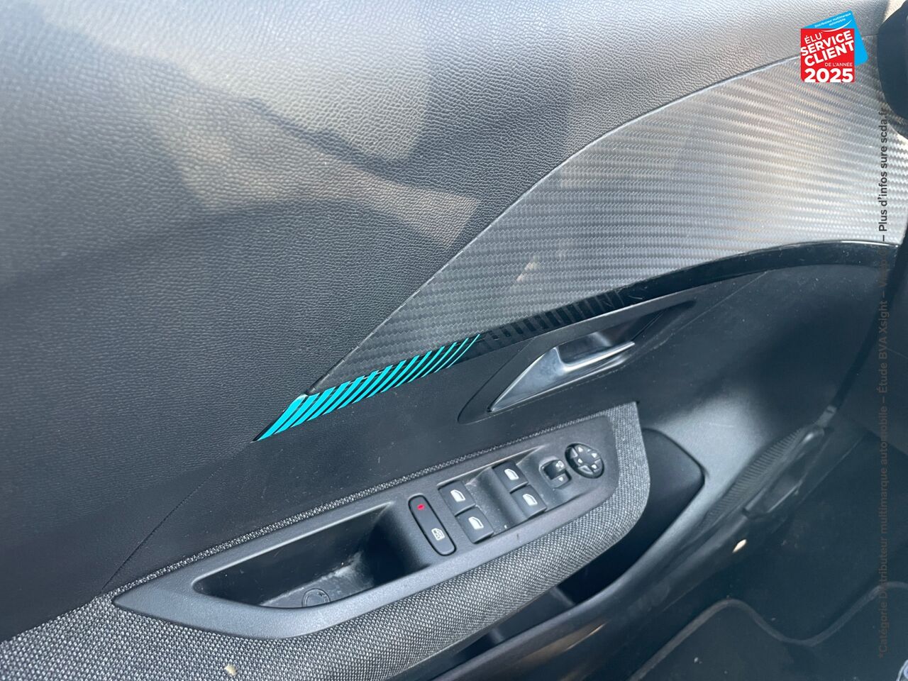 Véhicule d'occasion PEUGEOT 208 1.2 PURETECH 100CH SS STYLE EAT8 chez Toyota Bar le Duc