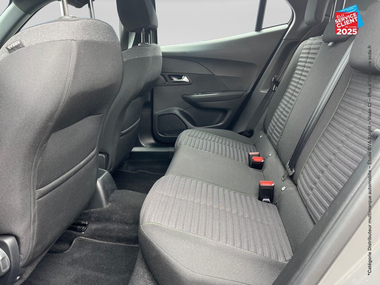Véhicule d'occasion PEUGEOT 2008 1.2 PURETECH 100CH SS ACTIVE chez Nissan Besançon