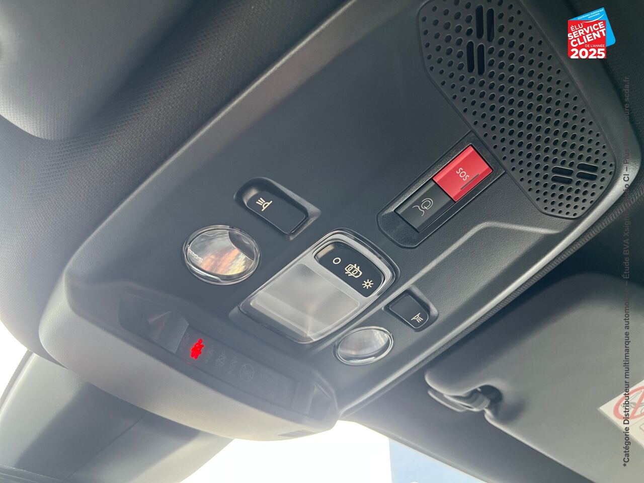 Véhicule d'occasion PEUGEOT 2008 1.2 PURETECH 100CH SS ACTIVE chez Nissan Besançon