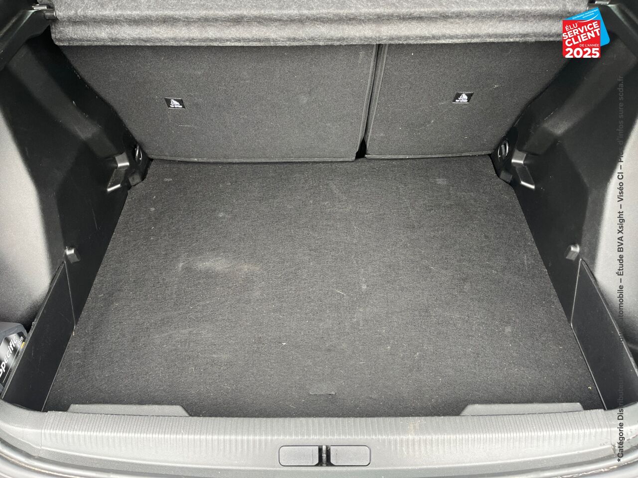 Véhicule d'occasion PEUGEOT 2008 1.2 PURETECH 100CH SS ACTIVE chez Nissan Besançon