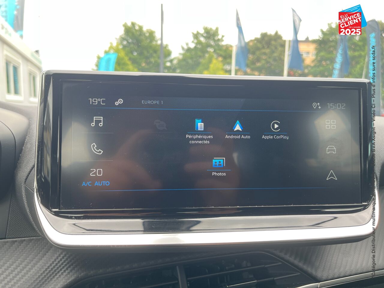 Véhicule d'occasion PEUGEOT 2008 1.2 PURETECH 100CH SS ACTIVE chez Nissan Besançon