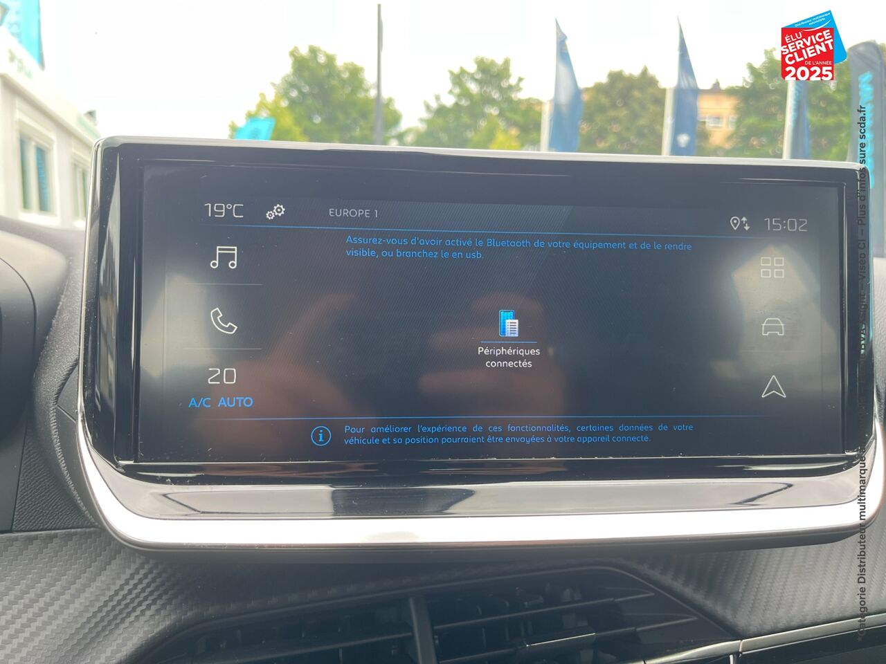 Véhicule d'occasion PEUGEOT 2008 1.2 PURETECH 100CH SS ACTIVE chez Nissan Besançon
