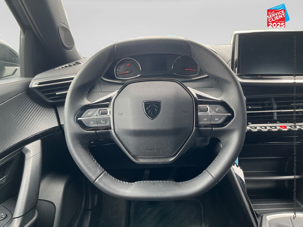 Véhicule d'occasion PEUGEOT 2008 1.2 PURETECH 100CH SS ACTIVE chez Nissan Besançon