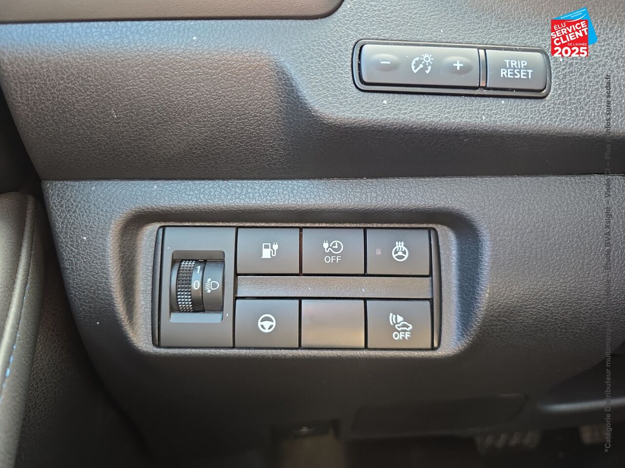Véhicule d'occasion NISSAN LEAF 150CH 40KWH TEKNA 21.5 SIEGES CHAUF GPS CAMERA chez Nissan Montbéliard