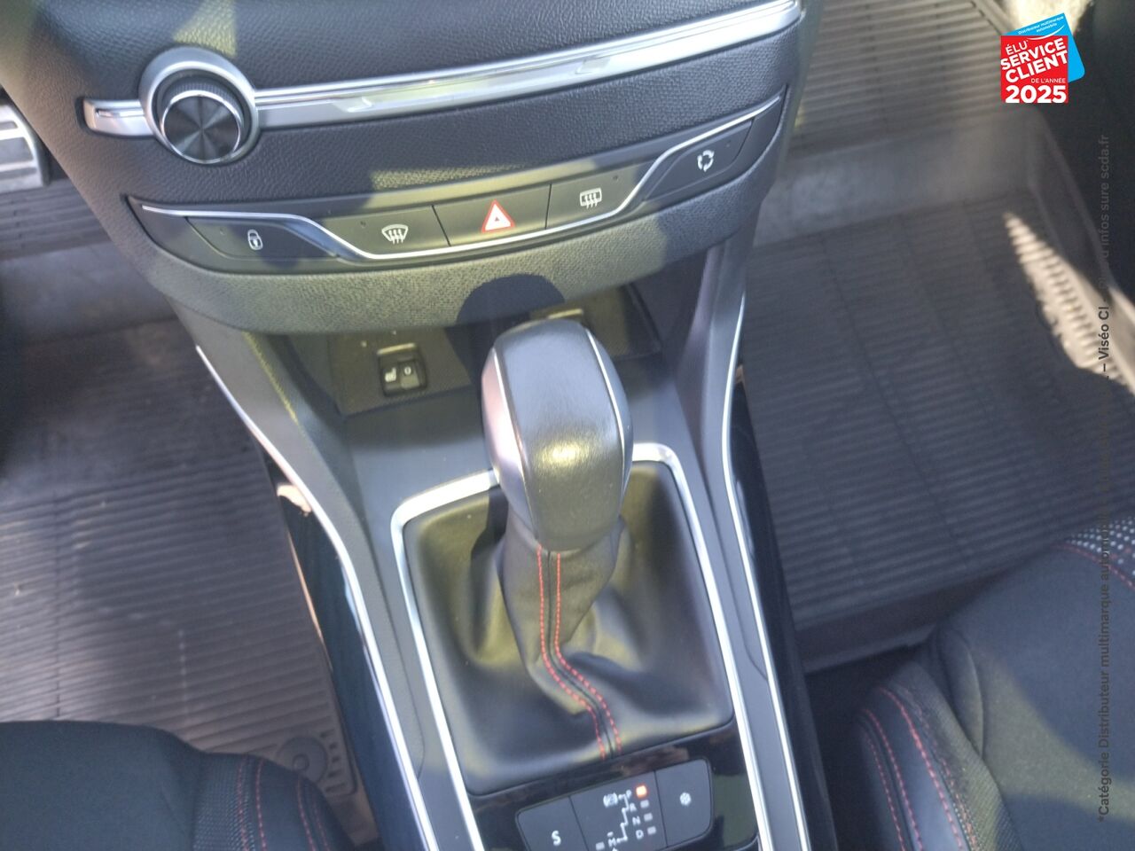 Véhicule d'occasion PEUGEOT 308 SW 1.2 PURETECH 130CH S/S GT LINE EAT6 TPANO chez Renault Saint-Louis