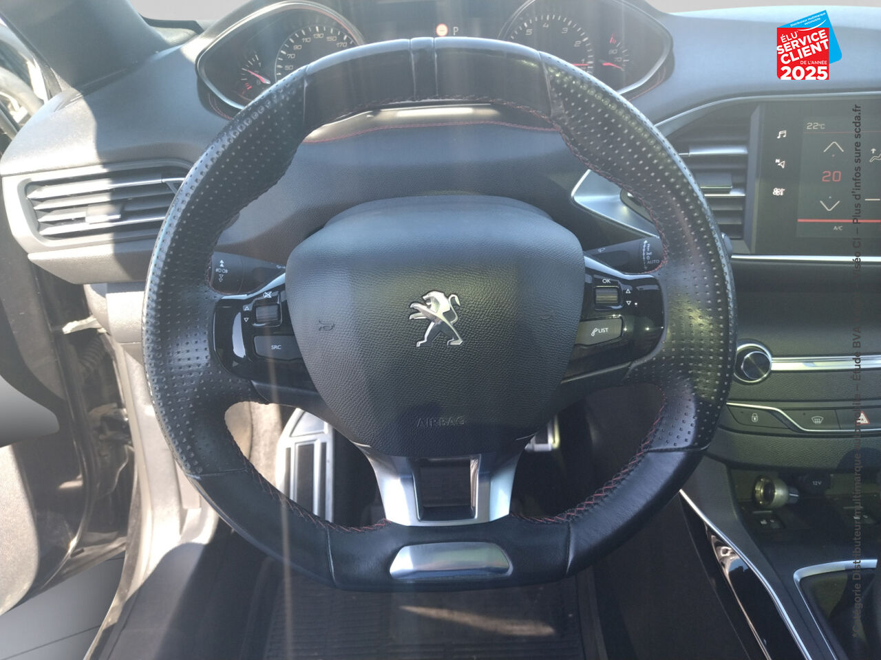 Véhicule d'occasion PEUGEOT 308 SW 1.2 PURETECH 130CH S/S GT LINE EAT6 TPANO chez Renault Saint-Louis