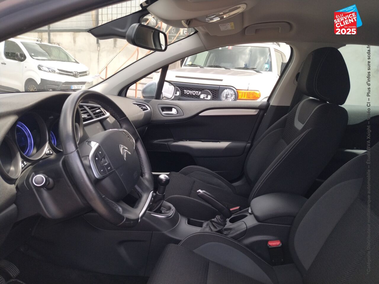 Véhicule d'occasion CITROEN C4 PURETECH 130CH MILLENIUM SS chez Dacia Saint-Louis
