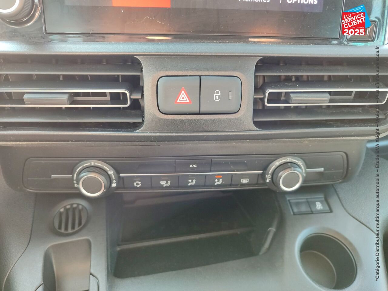 Véhicule d'occasion CITROEN BERLINGO M PURETECH 110CH SS FEEL chez Toyota Saint Dizier