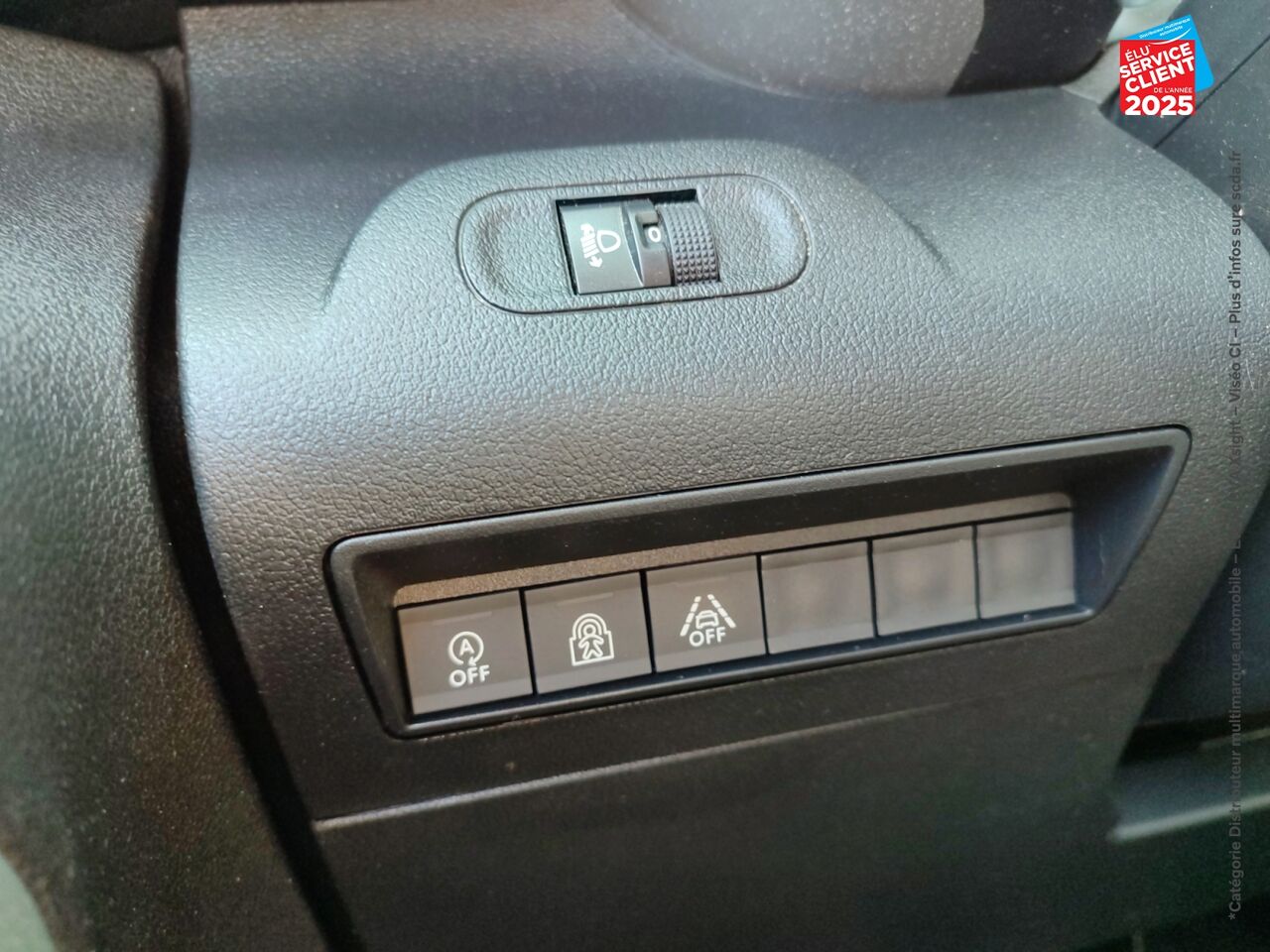 Véhicule d'occasion CITROEN BERLINGO M PURETECH 110CH SS FEEL chez Toyota Saint Dizier