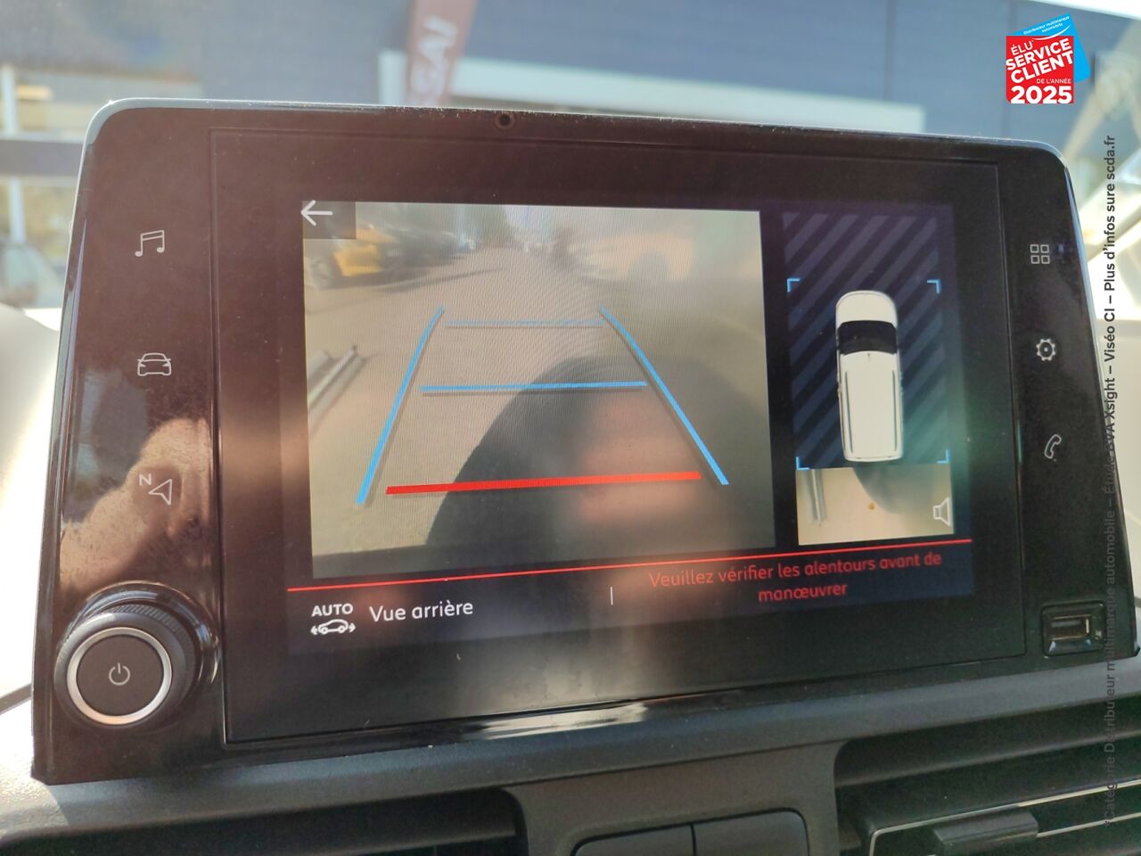 Véhicule d'occasion CITROEN BERLINGO M PURETECH 110CH SS FEEL chez Toyota Saint Dizier
