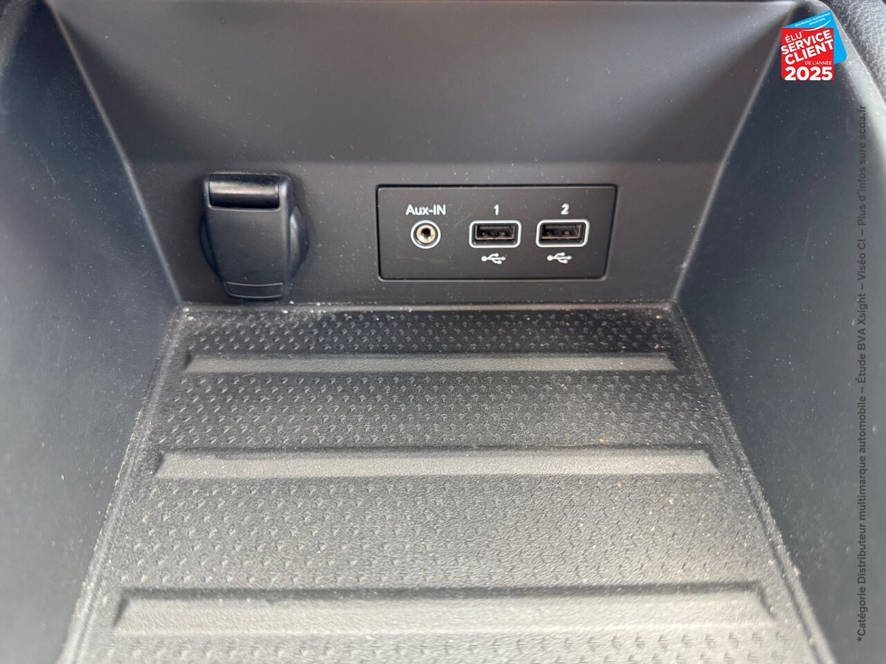 Véhicule d'occasion RENAULT CAPTUR 1.6 E-TECH PLUG-IN 160CH INTENS chez Toyota Metz