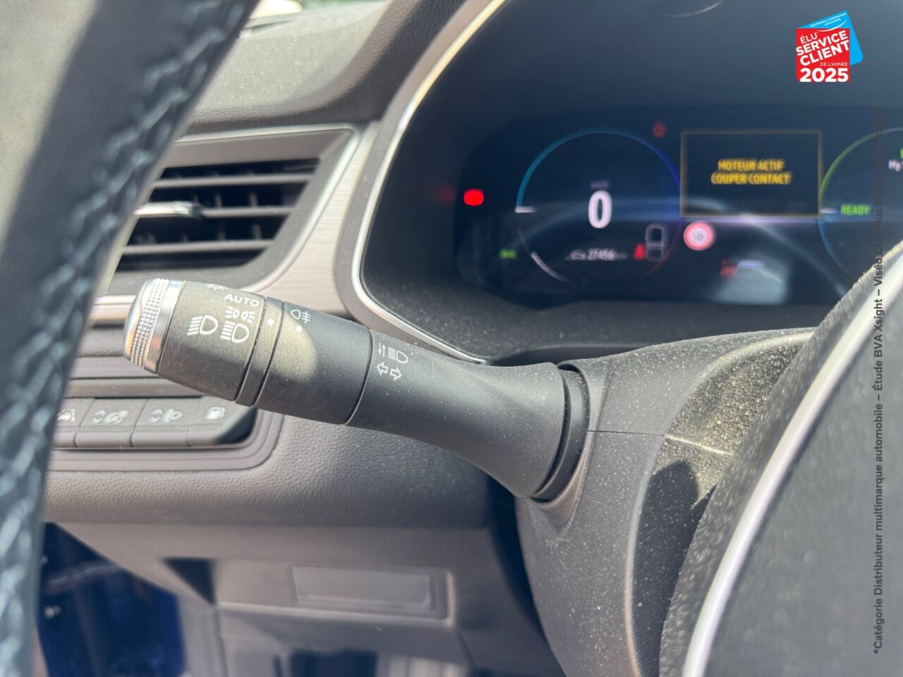 Véhicule d'occasion RENAULT CAPTUR 1.6 E-TECH PLUG-IN 160CH INTENS chez Toyota Metz