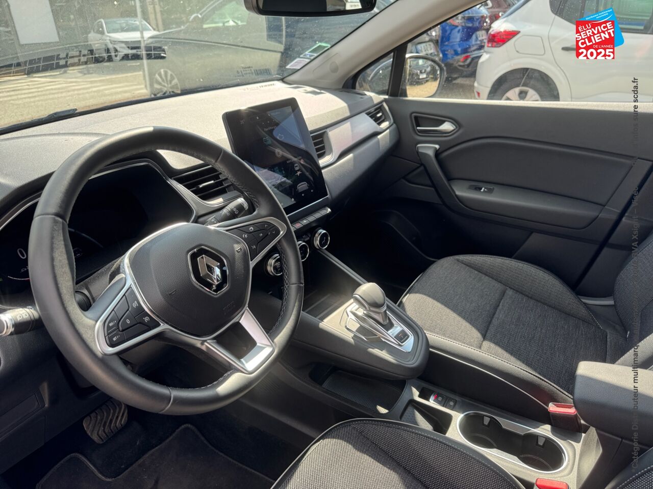Véhicule d'occasion RENAULT CAPTUR 1.6 E-TECH PLUG-IN 160CH INTENS chez Toyota Metz