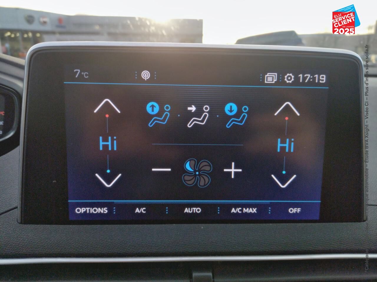 Véhicule d'occasion PEUGEOT 3008 1.2 PURETECH 130CH E6.C ALLURE BUSINESS SS chez Renault Saint-Louis