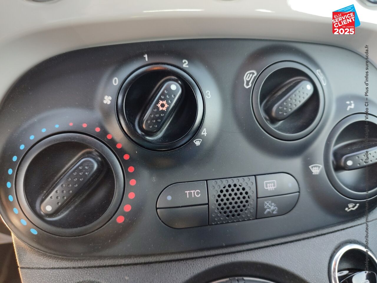Véhicule d'occasion ABARTH 500 1.4 TURBO T-JET 145CH 595 MY17 chez BMW Dole