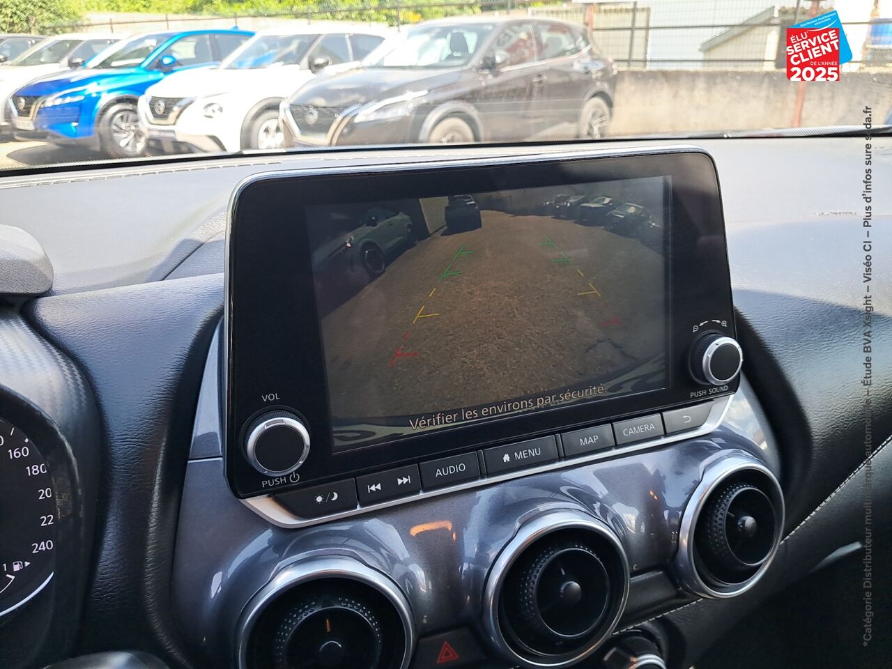 Véhicule d'occasion NISSAN JUKE 1.0 DIG-T 114CH N-CONNECTA DCT 2023 GPS CAMERA chez Nissan Qashqai occasion