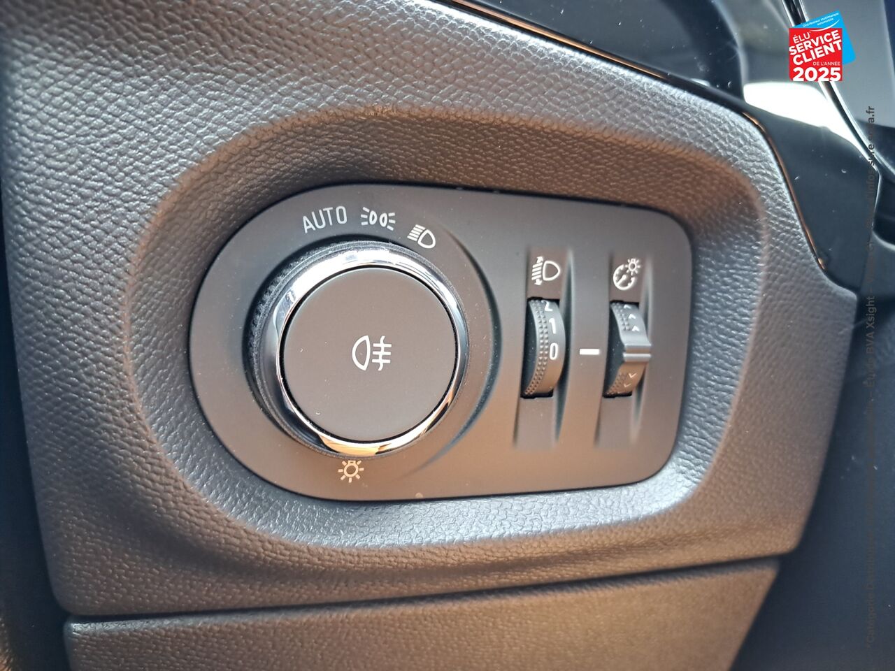 Véhicule d'occasion OPEL CORSA 1.2 TURBO 100CH ELEGANCE CAMERA CARPLAY chez Opel Bar le Duc