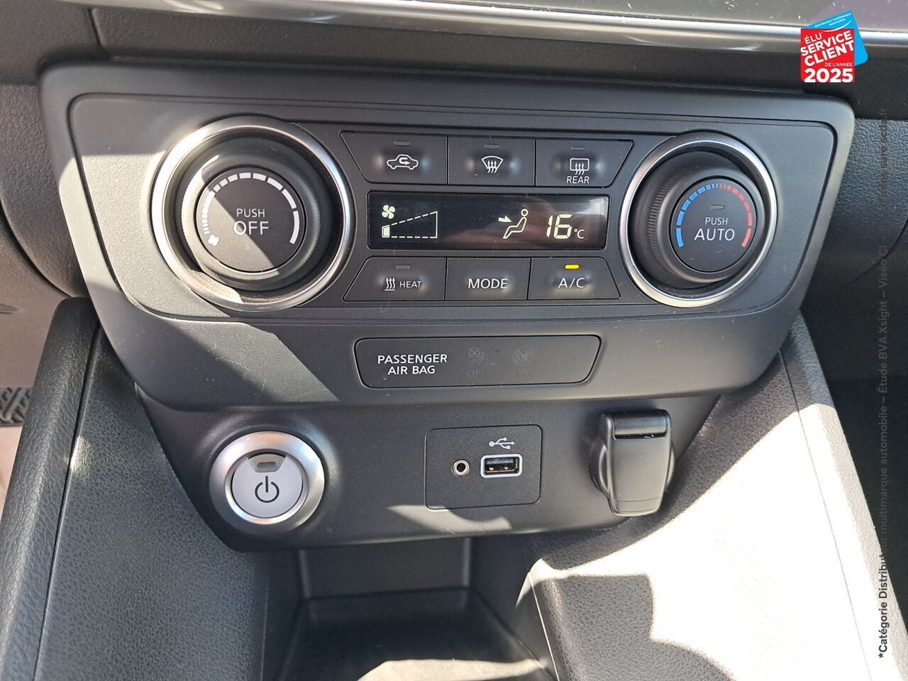 Véhicule d'occasion NISSAN LEAF 150CH 40KWH ACENTA 21.5 chez Hyundai Epernay