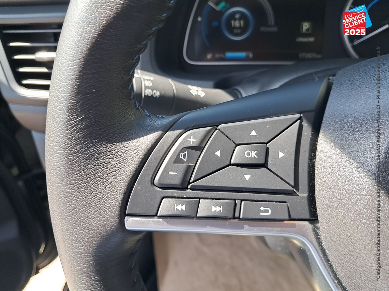 Véhicule d'occasion NISSAN LEAF 150CH 40KWH ACENTA 21.5 chez Hyundai Epernay