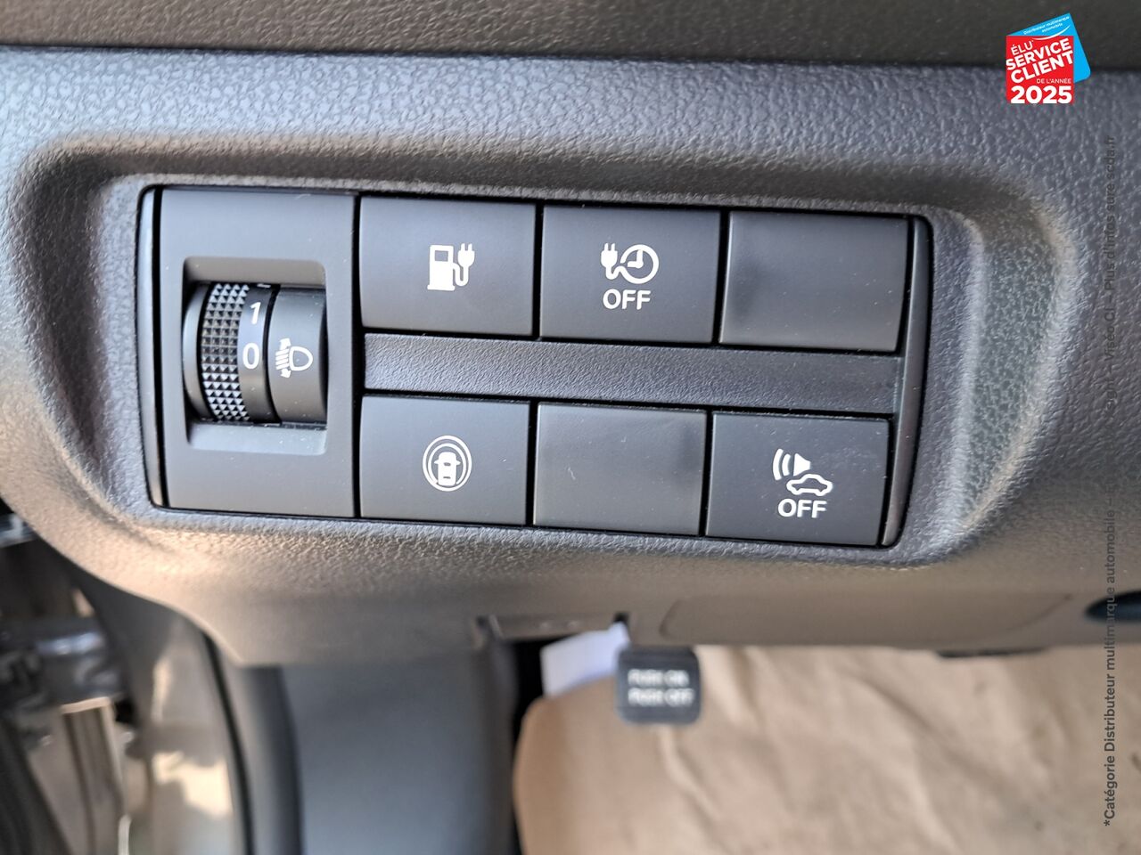 Véhicule d'occasion NISSAN LEAF 150CH 40KWH ACENTA 21.5 chez Hyundai Epernay