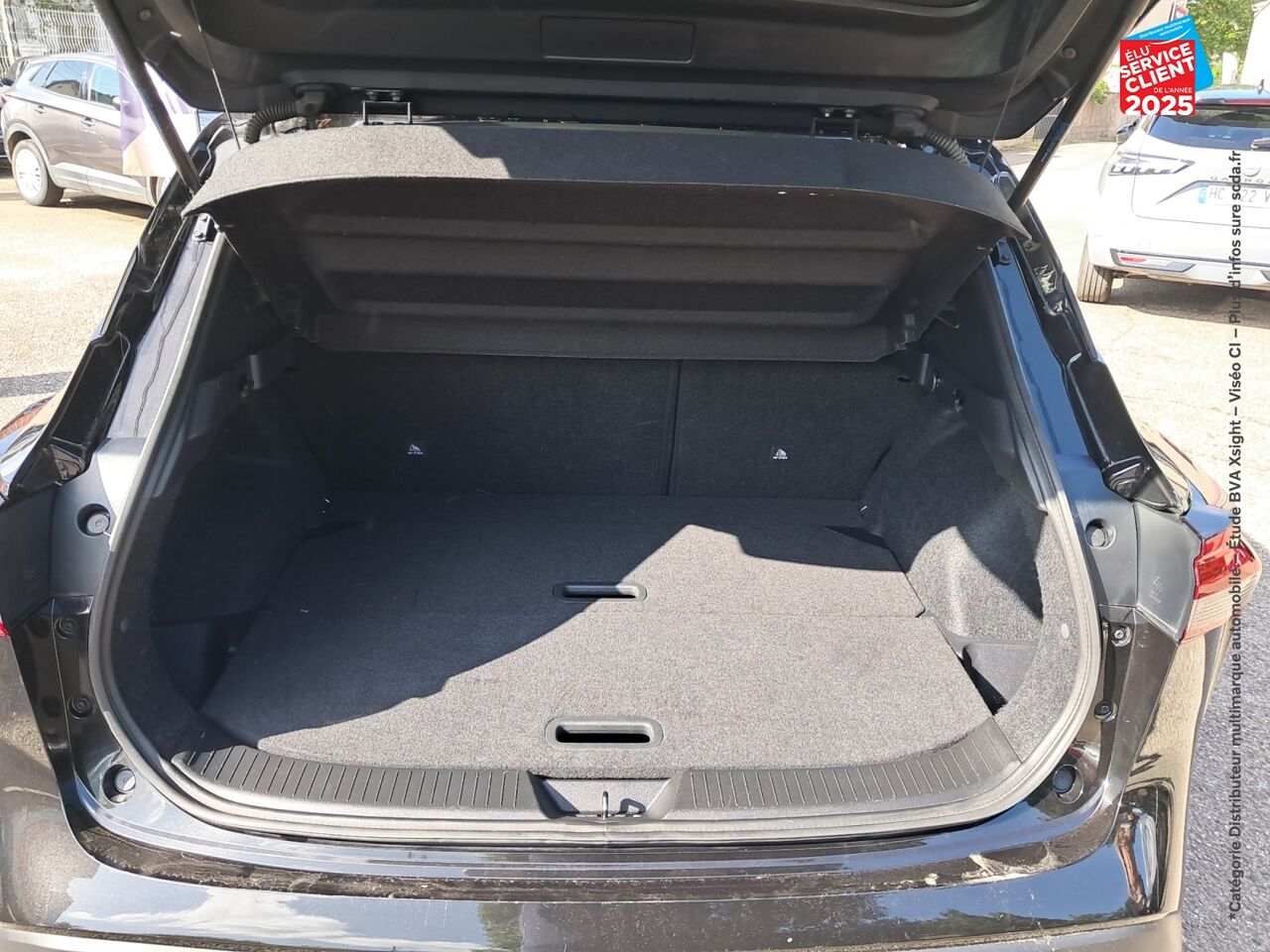 Véhicule d'occasion NISSAN QASHQAI 1.3 MILD HYBRID 140CH N-CONNECTA 2022 chez Renault Saint-Louis