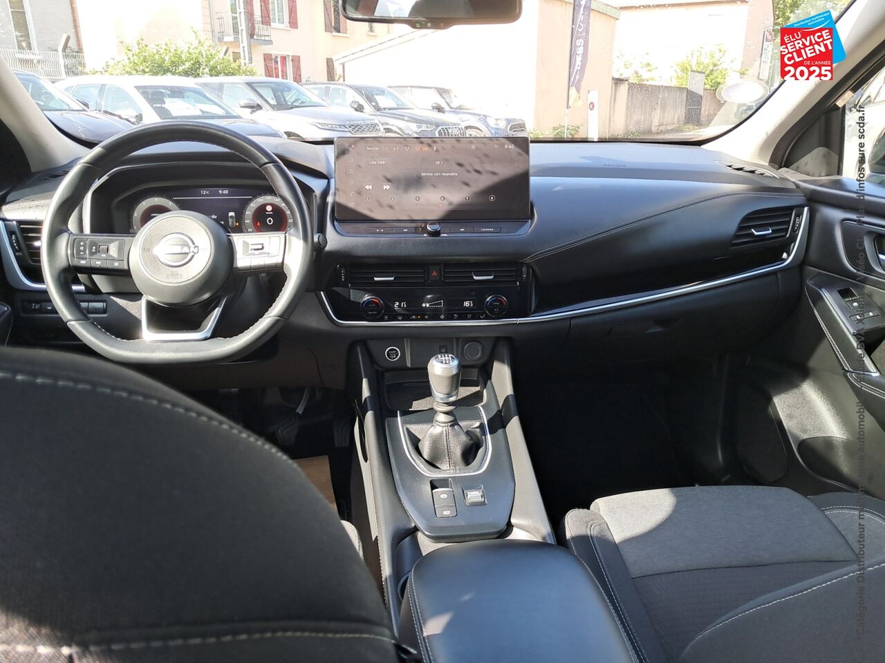Véhicule d'occasion NISSAN QASHQAI 1.3 MILD HYBRID 140CH N-CONNECTA 2022 chez Renault Saint-Louis