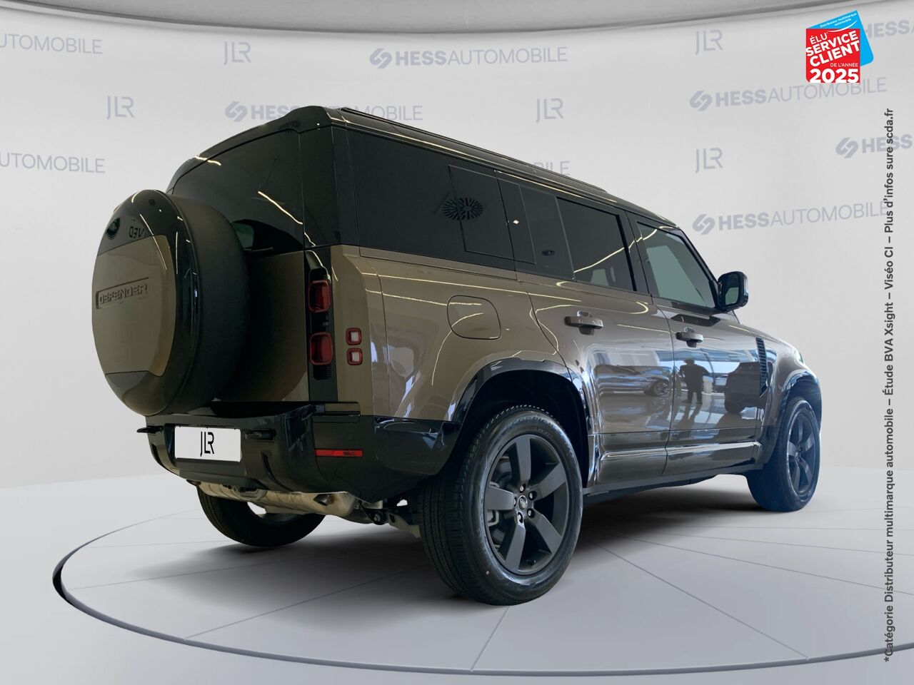 Véhicule neuf LAND-ROVER DEFENDER 110 2.0 P300E X-DYNAMIC SE chez Land Rover Metz