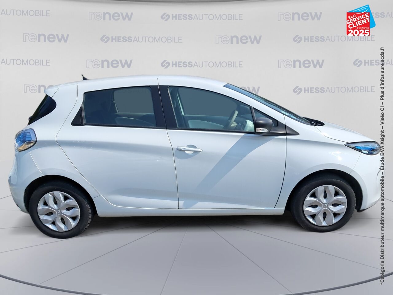 Véhicule d'occasion RENAULT ZOE LIFE CHARGE NORMALE R90 MY19 chez HESS Automobile