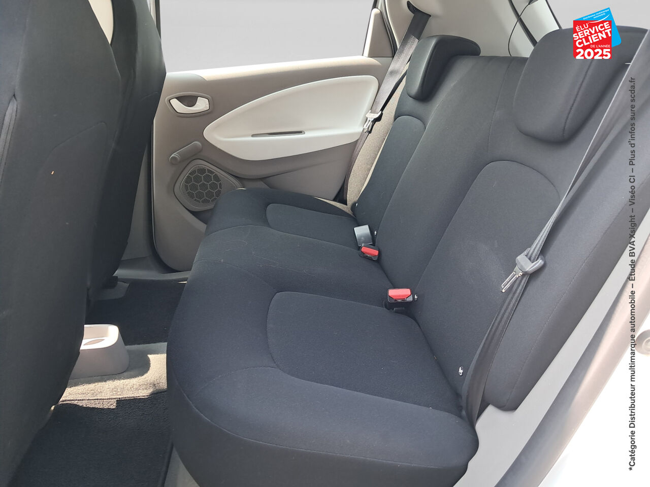 Véhicule d'occasion RENAULT ZOE LIFE CHARGE NORMALE R90 MY19 chez HESS Automobile