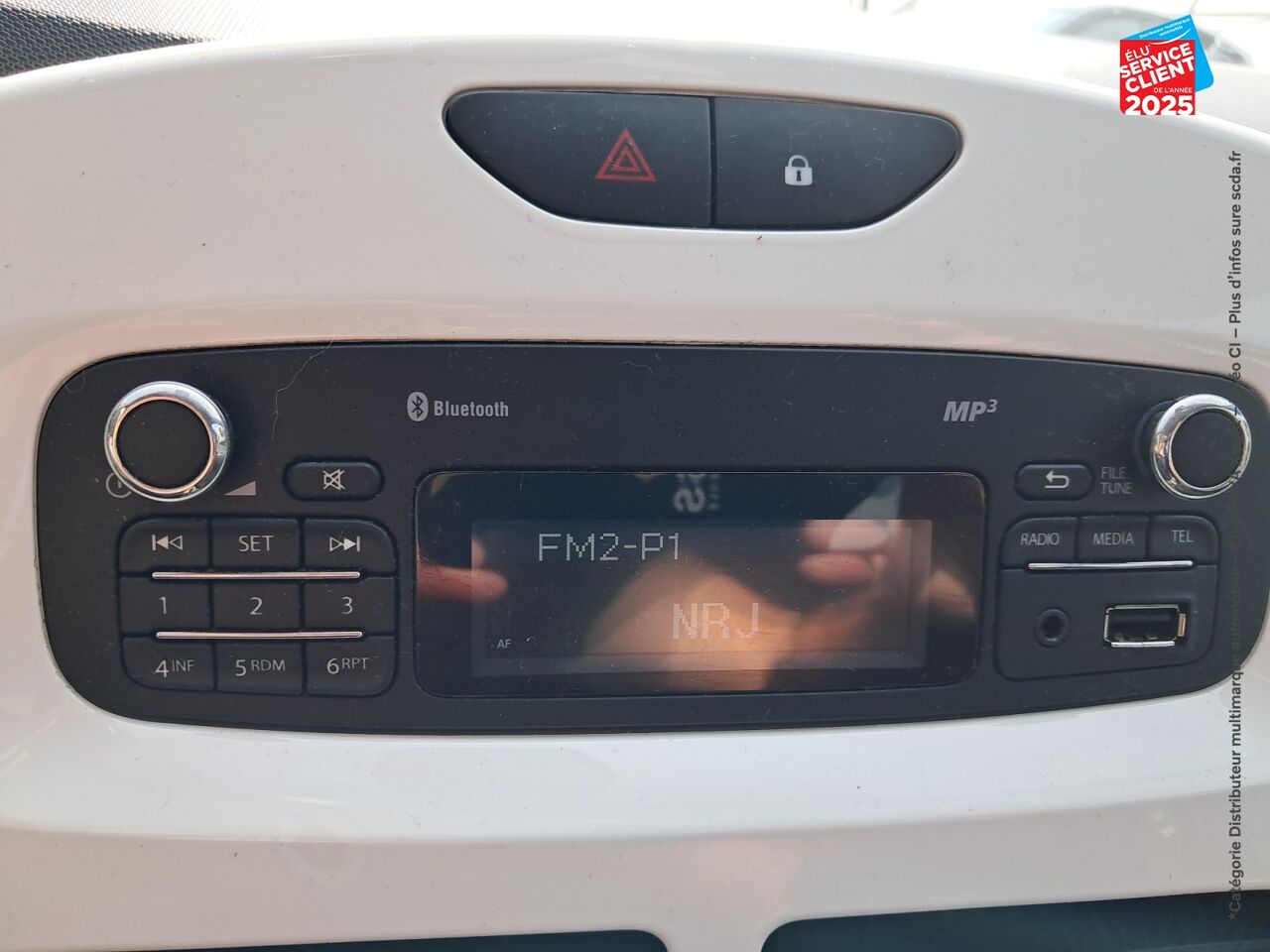 Véhicule d'occasion RENAULT ZOE LIFE CHARGE NORMALE R90 MY19 chez HESS Automobile