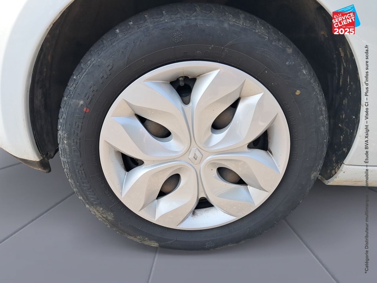 Véhicule d'occasion RENAULT ZOE LIFE CHARGE NORMALE R90 MY19 chez HESS Automobile