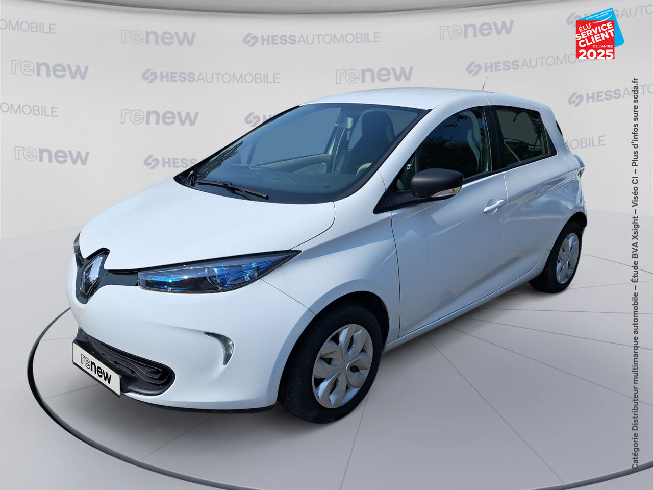 Véhicule d'occasion RENAULT ZOE LIFE CHARGE NORMALE R90 MY19 chez HESS Automobile