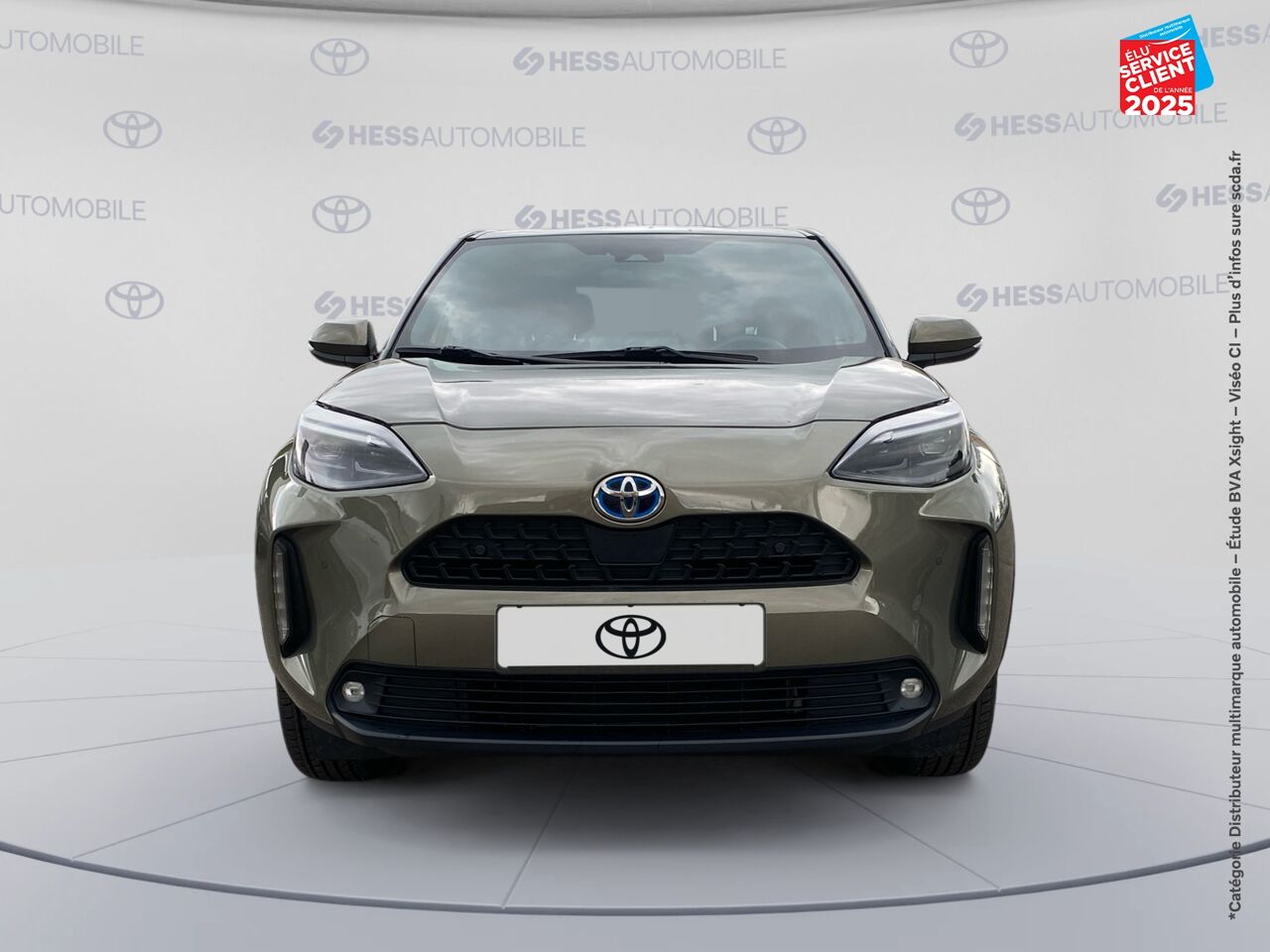 Véhicule d'occasion TOYOTA YARIS CROSS 116H DESIGN AWD-I MY22 chez Toyota Besançon